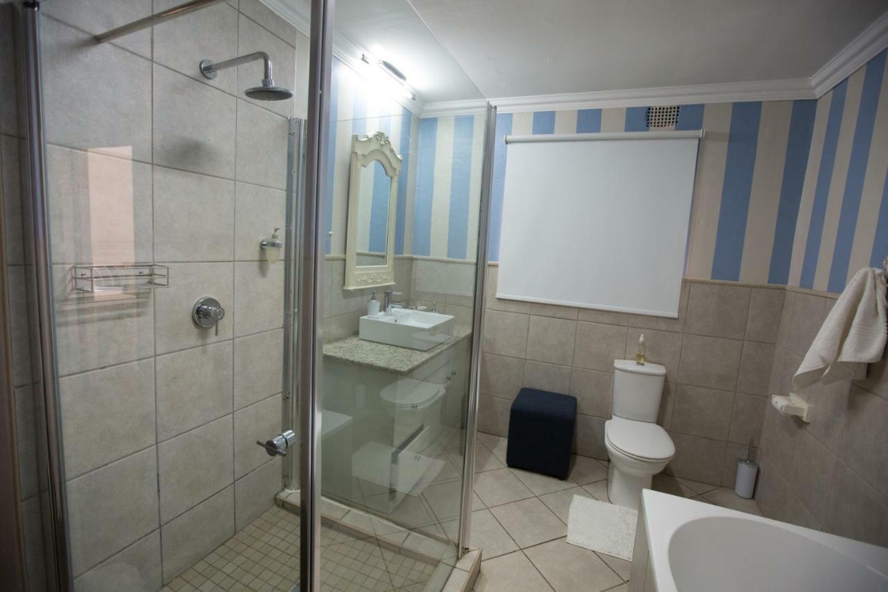 Macgregors Guest House Претория Экстерьер фото